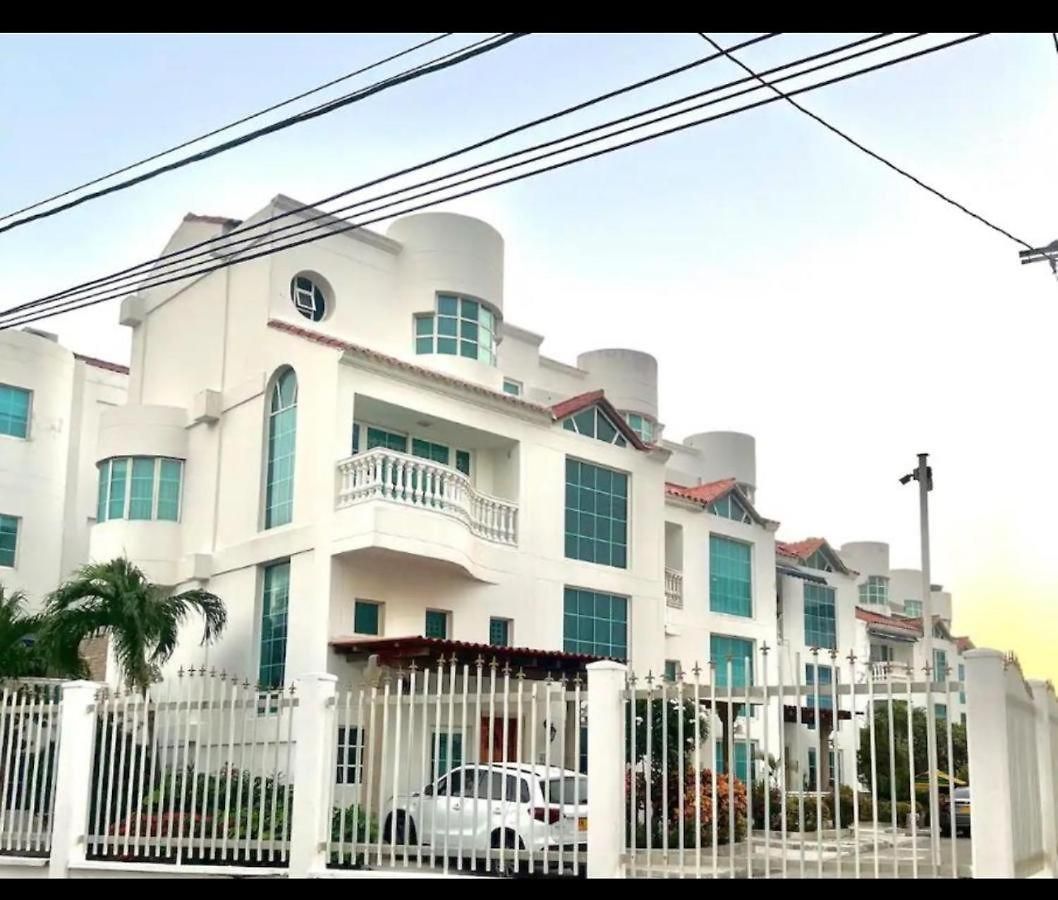 Apartamento En Privado 100 Mts Playa *
